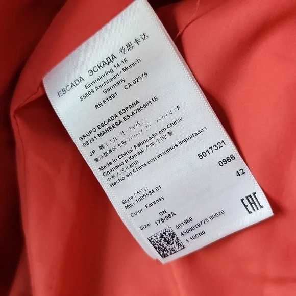 Rare ESCADA Puffer Down Filled Full Zip Jacket Lipstick Print Fur Hood Size 42 Puffers